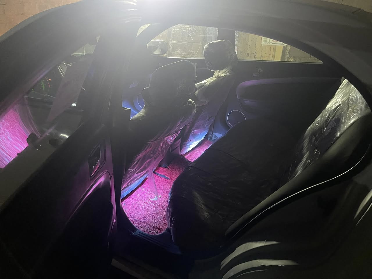 سلام عليكم سياره شوفرليد ابيكاه موديل 2008سياره جاهزه كير محرك صدر فول ترايك وين مايعجبك رقم بغداد السعر 60 وبيه مجال متوازي على فلوس تصال على رقم *********** غير متواجد على الفيس مكاني الانبار الرمادي
