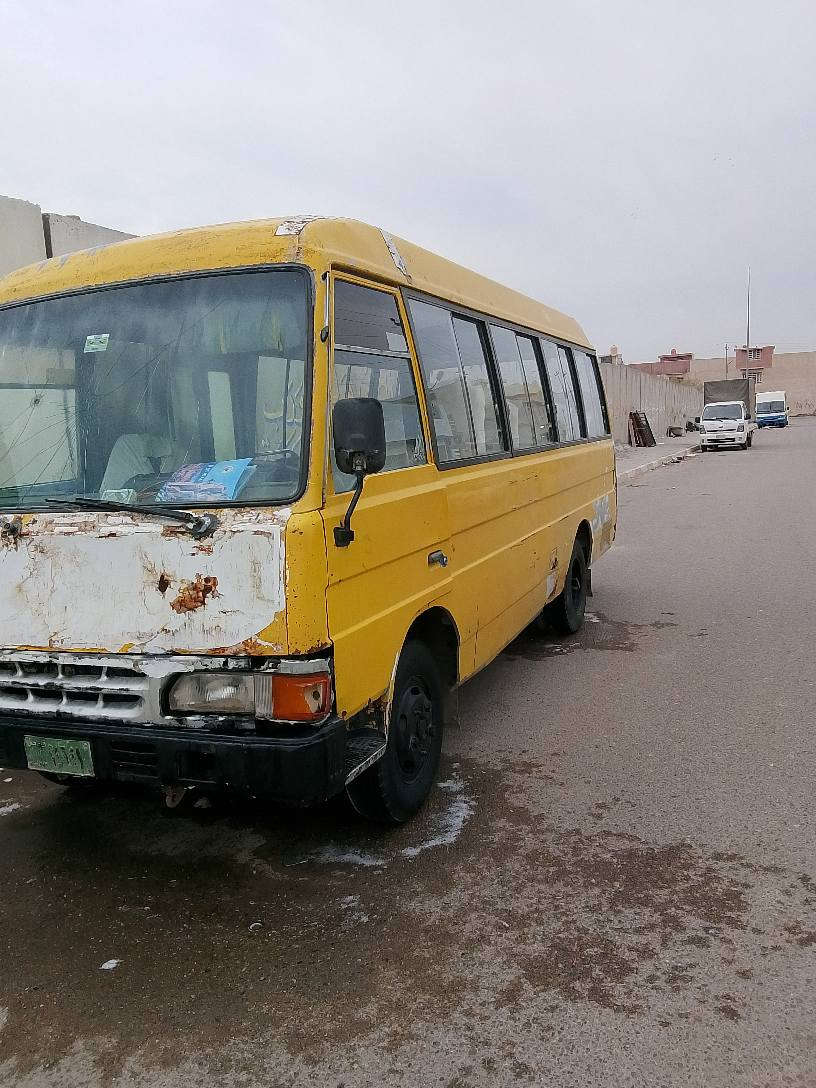 كوستر اسيا موديل 98 مال خط طلاب....
محرك ففتي خير من الله..... 
كير عادي خير من الله..... 
صدر 80 من 100..... 
تايرات 70 من 100..... 
نضافه خير من الله تجي وشوف بعينك.... 
كهربائيات كيج حماوه ولايتات شغاله..... 
سعر 4 وبيه مجال لطيبين شراي يتصل وبي خير ويدلل 
رقم *********** رقم لوتساب ***********
موقع سكن بغداد قرب سيطره شعب لقديمه..... 
ما متواحد على لفيس تحياتي..... 
...... ❤ملاحضه 
كوستر رقم نينوه راعيه بل موصل مسيحي ما اندله بيه وكاله بسم لشتريت من يمه بس ابيع كوم حديد..... اكفل عشاير...... وسرقه.....
