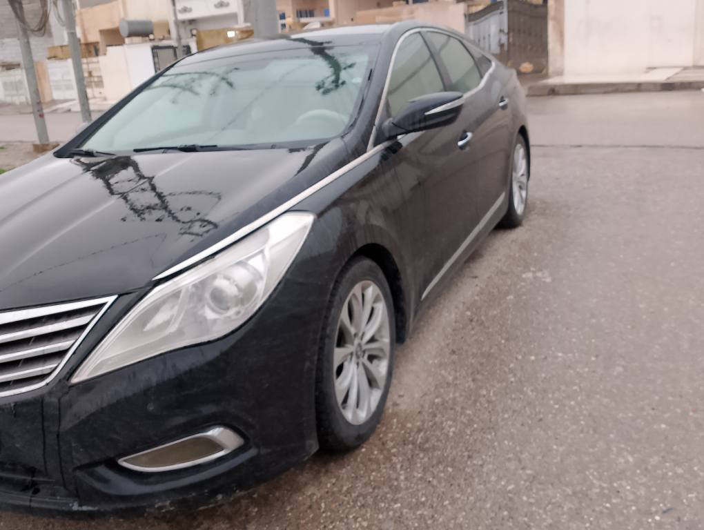 هوندا ازيرا موديل 2011 مه كينه 3000 فول فول مواصفات خليجي ناو زرد رقم و سنه وي تازه يه سي بارجه صبوغ بي ليدران و شت توند و توله 
هوندا ازيرا موديل 11 محرك 3000 سته سلندر فول فول مواصفات خليجي داخل اصفر بيها ثلاثة قطعه فقط رش بدون دواخل او ضرر رقم و سنه وي جديد *********** واتساب أربيل, العراق
