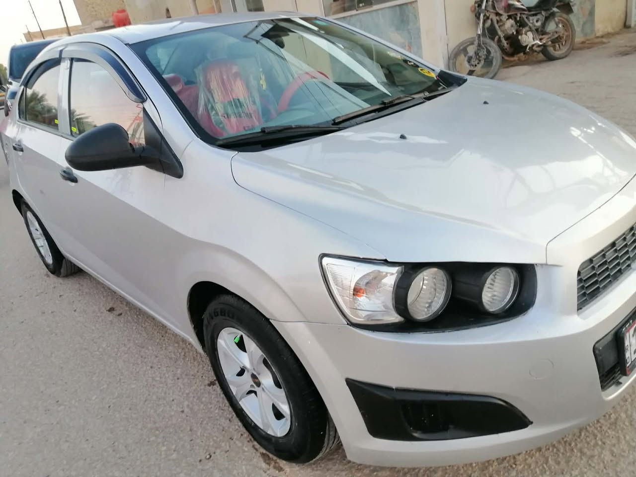 سلام عليكم شوفرليت لبيع موديل ٢٠١٢ خليجي اوتوماتيك رقم بابل انكليزي بئسمي سنويته جديده جاهز من كولشي السعر ٦٥ الشراي يتصل ***********
