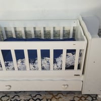 سرير طفل • مستعمل قليل • نظيف كلش