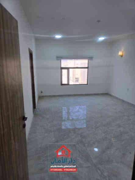 بيت للبيع....للبيع مساحة 200 م في النجف الاشرف
سند باسم صاحب البيت مرفوع عقاري
واصل للمصرف ست اشهر قابل للزيادة
مسدد منه 110 مليون 
وباقي 67 مليون قسط الشهري ٣٧٢ الف للمصرف علما سعر المقدمه يزداد بزيادة اشهر دفع القسط (بدون تطلوعة)
الاميرات الثانية المربع الثالث على حديقه وجه كربلاء البيت جديد صفر غير مسكون نهائيا.
تفاصيل البيت:
1-الطابق الاول استقبال وغرفة ومطبخ حار وبارد وصالة.
2-الطابق الثاني غرفة.
3-مجهز بمراوح كافة الغرف.
4-ستائر كافة الغرف.
5- مفرغة صاروخيه بالمطبخ.
6-سبلت بغرفة الطابق الاول.
7-تم تاسيس ماء اسالة طابق الاول الحمام والمطبخ .
8-خزانين ماء وتم تضليل الخزانين عن الشمس.
9-تاسيس ماطور جاهز فقط يتم ربطه.
10-واصل واير مولد.
11-مجهز بسخانين الطابق الاول والثاني.
📍ملاحظة رسم تغيير الكفيل وباقي تفاصيل الامداور على المشتري والضريبه على البائع
لمعرفة باقي التفاصيل يرجى زيارة المكتب 
او الاتصال بالارقام التالية واتساب حصرا
 ***********
 *********** 
عنوان المكتب #حي_الغري_شارع_مجمع_العين 
مقابل #حسينية_الإمام_علي_ع 
#عقارات_النجف_مكتب_دار_الأمان_للعقار .
