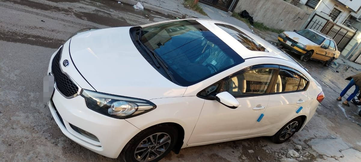 سلام عليكم سيراتو ٢٠١٤ سعر ٩٣ خليجي رقم اربيل مكان بغداد قريب لبياع لستفسار ***********ل

