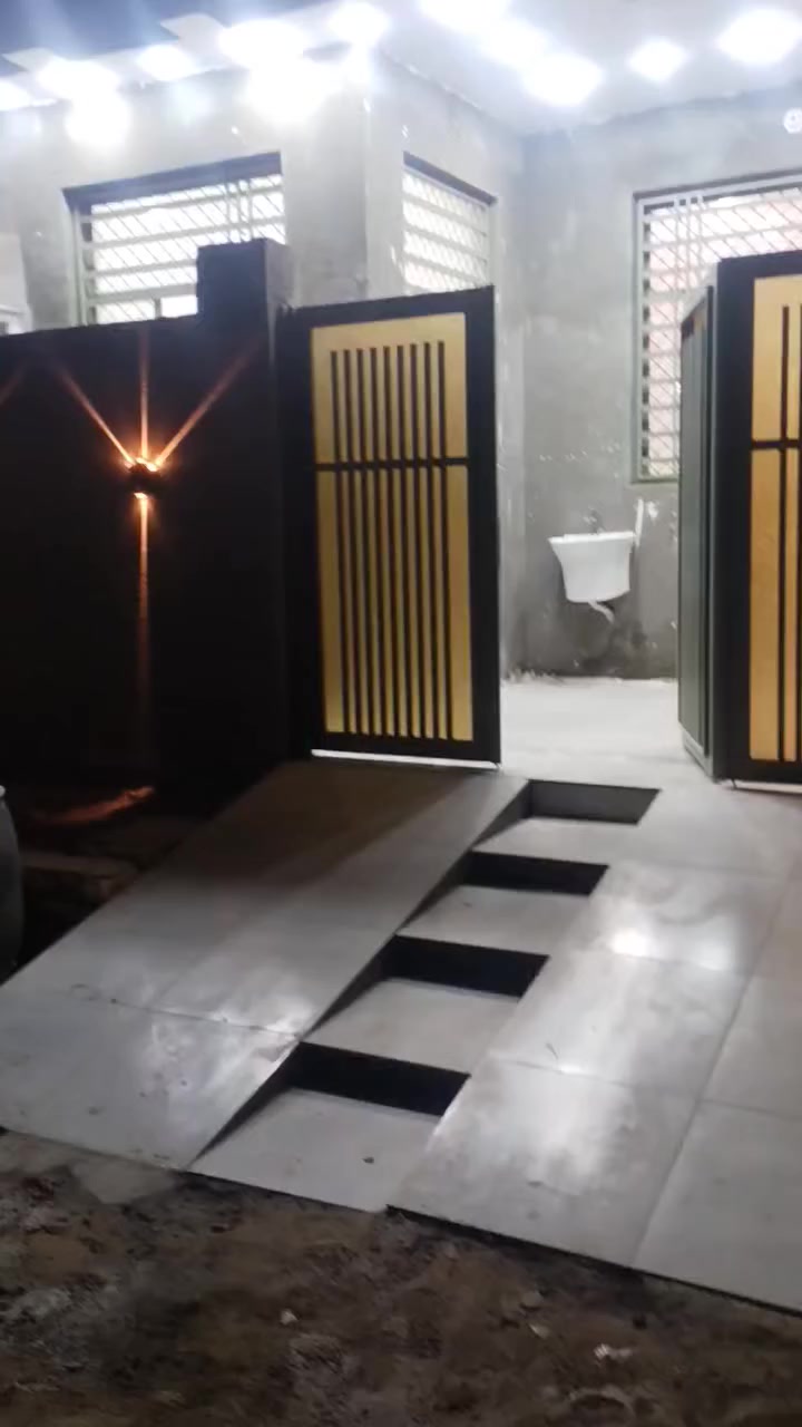 السلام عليكم ورحمة الله وبركاته 
بيت 150 متر للبيع قاط واحد جاهز للسكن 
العنوان حجي حسن الثانيه قرب السايدين الجمعيات قريب ع شارع 20 
للاستفسار ***********
