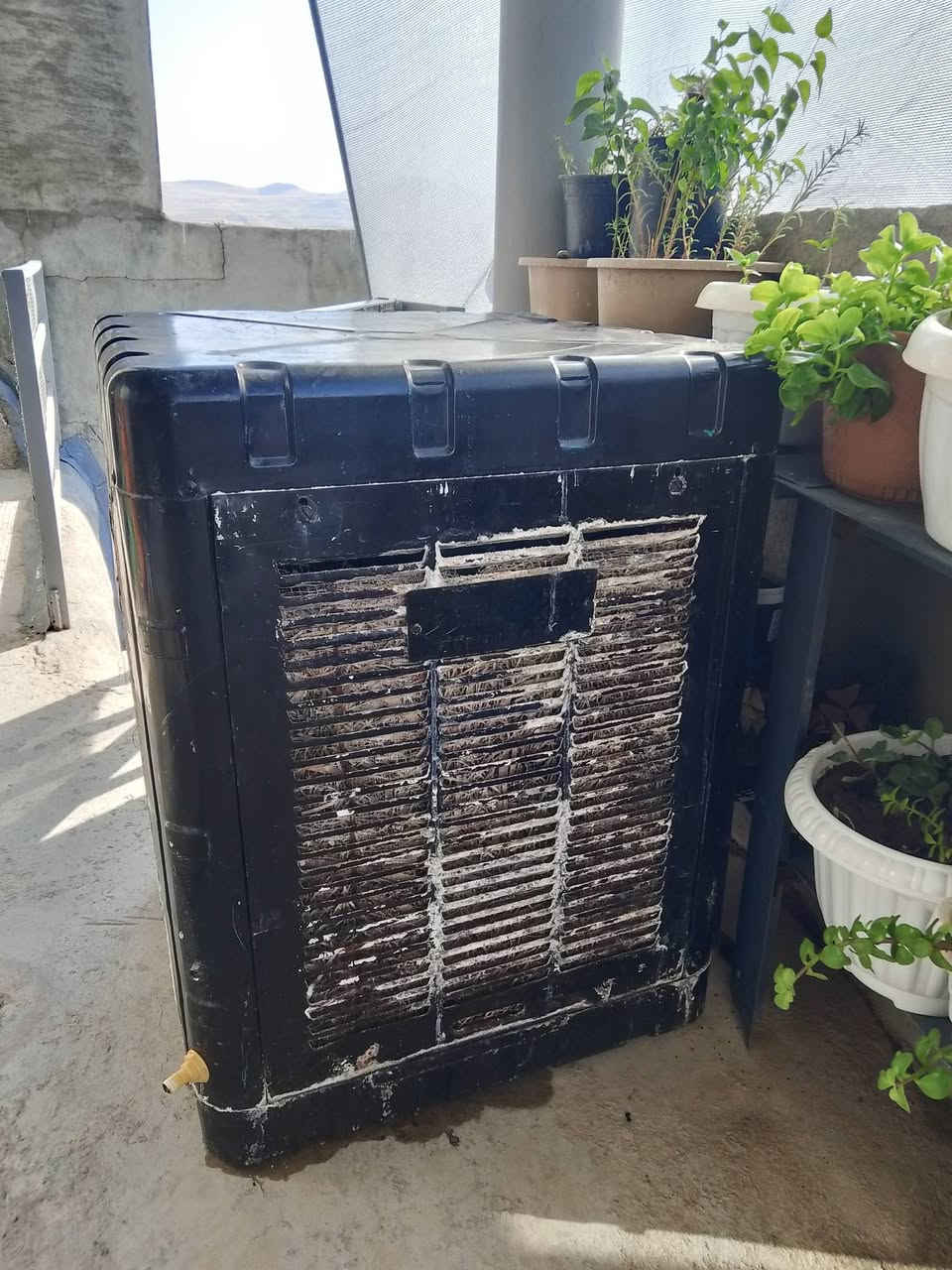 ئەم مووبەریدە  1.5 بۆ فرۆشتن بەس دوگمەی ئیشکردنەکەی تێک چووە ئیش ئەکات مەزبوتە بەشەرت نرخ   40 هەزارو معامەلە  
لە سلێمانی  ***********
