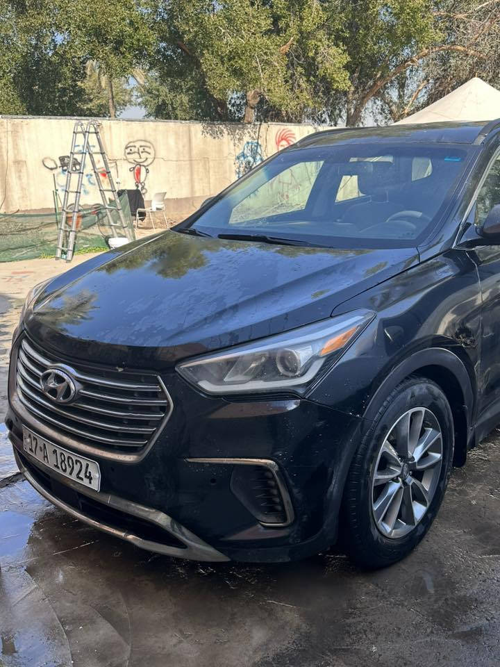 سلام عليكم
سنتافي موديل 2018 فور ويل مكينه 6سلندر 7راكب حادثها جاملغ مال سايق وبنيد 

بيها ضربه خفيفه يم قبق البانزين معجنه ومصبوغه 

السياره نظيفه ترايها وين معجبك روح 

رقمه مثنى مشروع وطني 

السعر 160 وبيها مجال

اتصل وبيك خير وتدلل 

***********

***********
