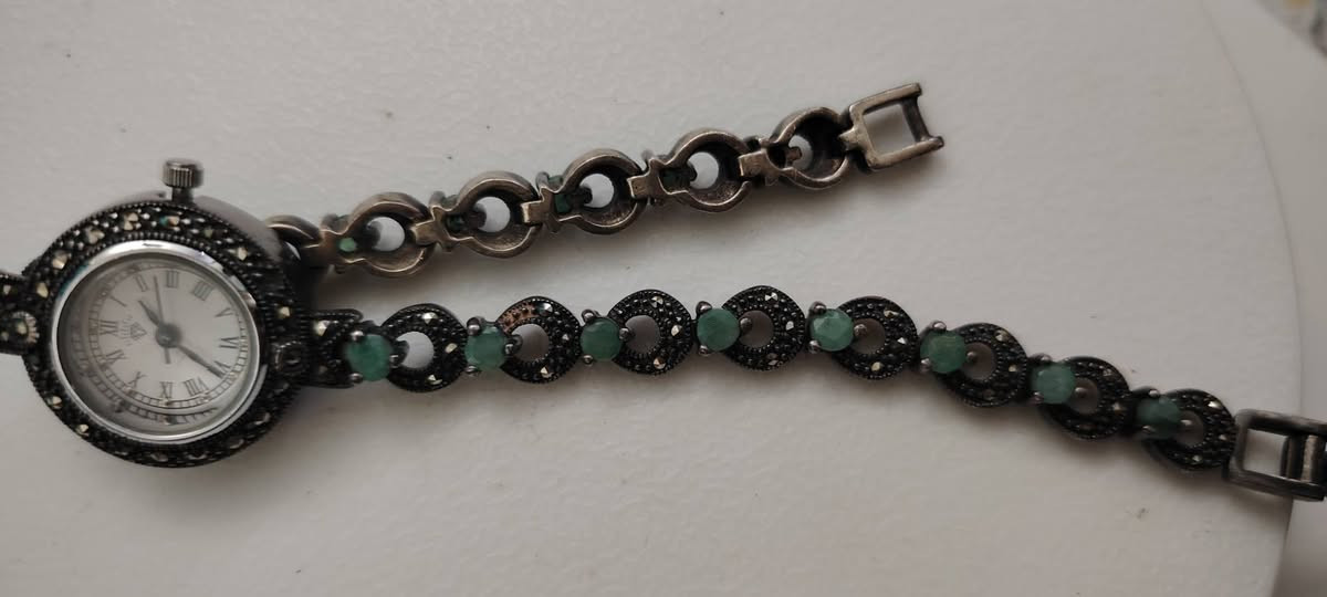 ساعة فضة مطعم بحجر الزمرد للبيع وزنها ٣٠ غم


**إذا كنت صاحب هذا الإعلان وتريد حذفه لأي سبب، رجاءا أرسل رسالة إلى الدعم الفني**