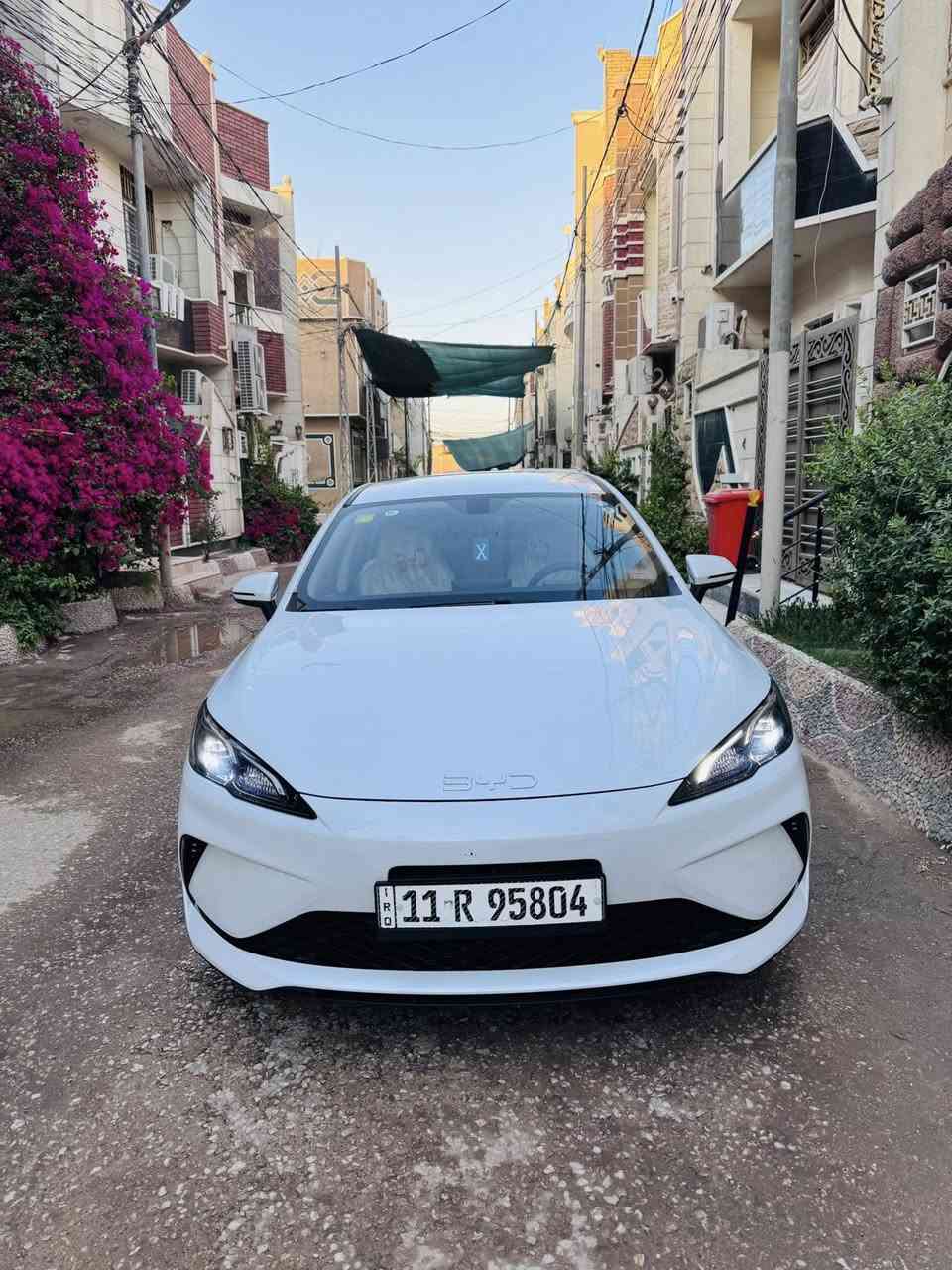السلام عليكم 
سيل 5 2025 
كفاله عامه من صبغ والبارد والدبل كود 
محرك كير كفاله 
ماشية 5 الاف استعامل شخصي 
رقم بغداد تحويل ثاني يوم 
سعر سيارة 19،500 قفل غير قابل للتفاوض 
مكان سيارة كربلاء المقدسة 
ملاحظة/ سيارة بيه رصعة وحده بالباب خلف سائق 
***********
