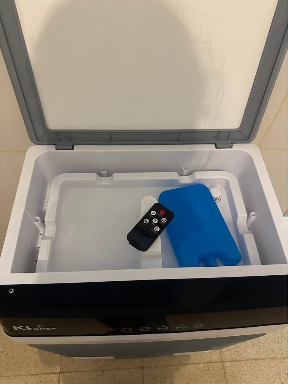 Climatiseur mobile
refroidisseur d’air smart digital marque kitchef 45L 

Bonne état 
Prix 17000 

 
✅Télécommande
✅ Écran digital
✅Humidificateur
✅Refroidissement
✅Multi directionnelle
✅Balayage de l’air
✅Purification
✅Filtre d’eau et sécurité Καισαριανή, I


**إذا كنت صاحب هذا الإعلان وتريد حذفه لأي سبب، رجاءا أرسل رسالة إلى الدعم الفني**