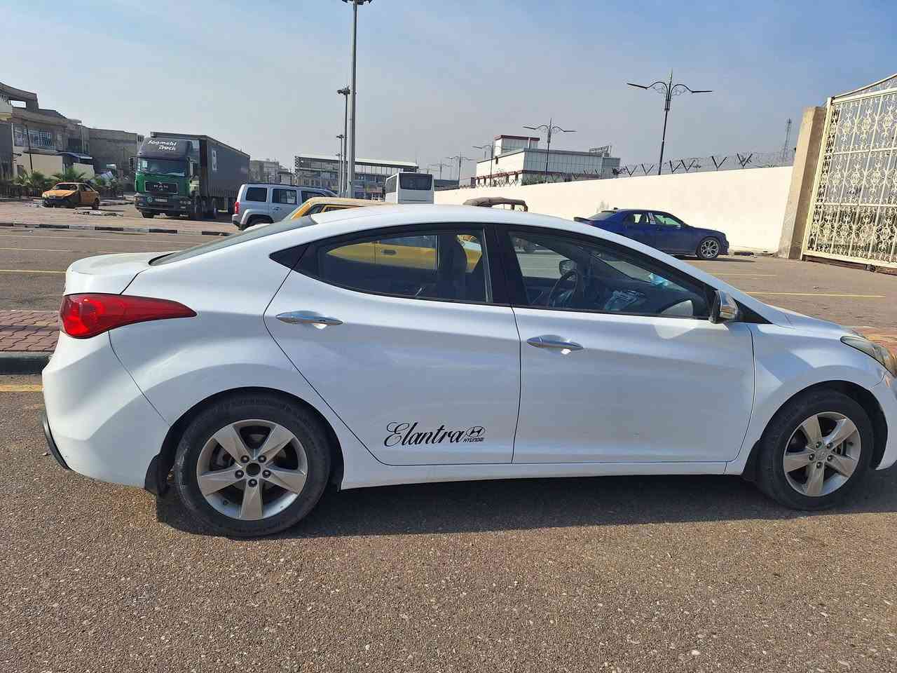 سيارة النترا خليجي موديل 2014حسب السونار وشرط التحويل سعر
 118وبيها مجال الاتصال *********** علما السيارة متواجدة بالعمارة
