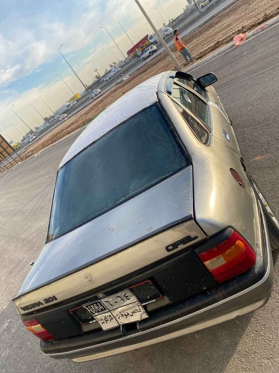 ڤیکترا  مودیل1990 سیارکە غازو بنزینە
گێڕ و مەکینە بەشەرت
ناو و دەرەوەی وەک یەک جوانە
سعر//18وەرەقە تۆزێک مەجال
شوێن// هەولیر
***********واتساپ ڤایبر موجود أربيل, العراق
