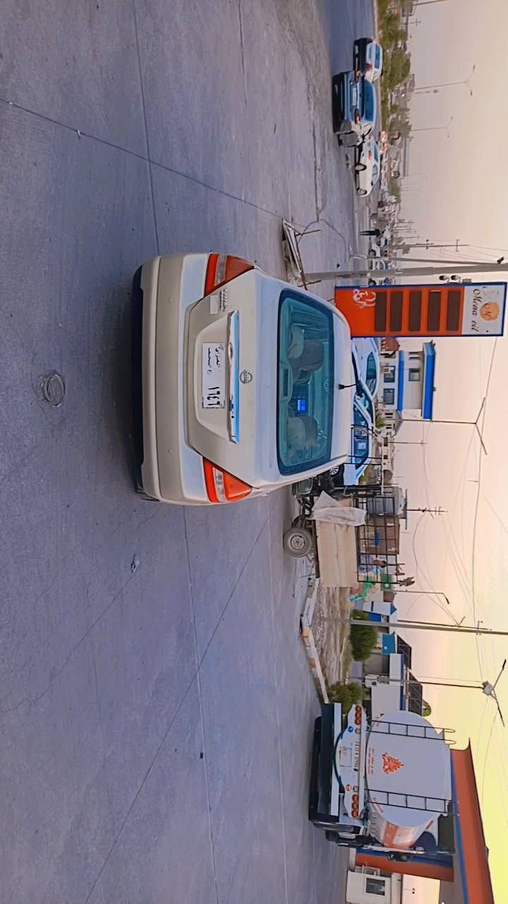 تيدا موديل 2006 توماتيك سه نه وي رقم اسلي باكانه ش كراوه كيرو مكينه به شه رت عام به خه بو جواني جاملغه كي بشته وه ي ليداني هه يه ته واو اكه ر مشته ري تيل بكه***********واتساب فايبه ر
