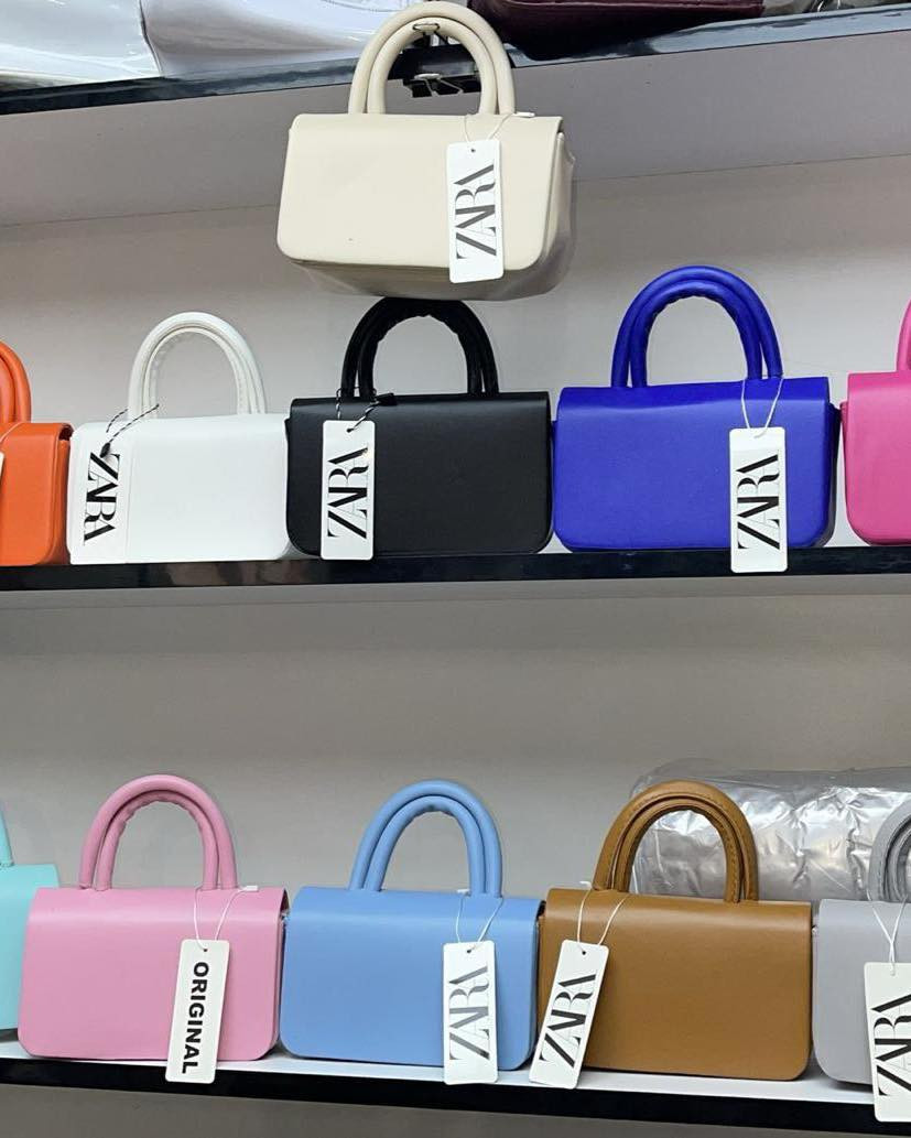 جنط جمله ومفرد اسعاررر خيالييييه🔥🔥
تواصل واتساب 
*********** 

#ارخص #حقائب #سوك #عراق #بغداد #جنط #بغداد #عراق #سوك #حقائب #حقائب #حقايب_جميلة #حقائب_جميلة_ببساطتها #حقائب_جميلة
