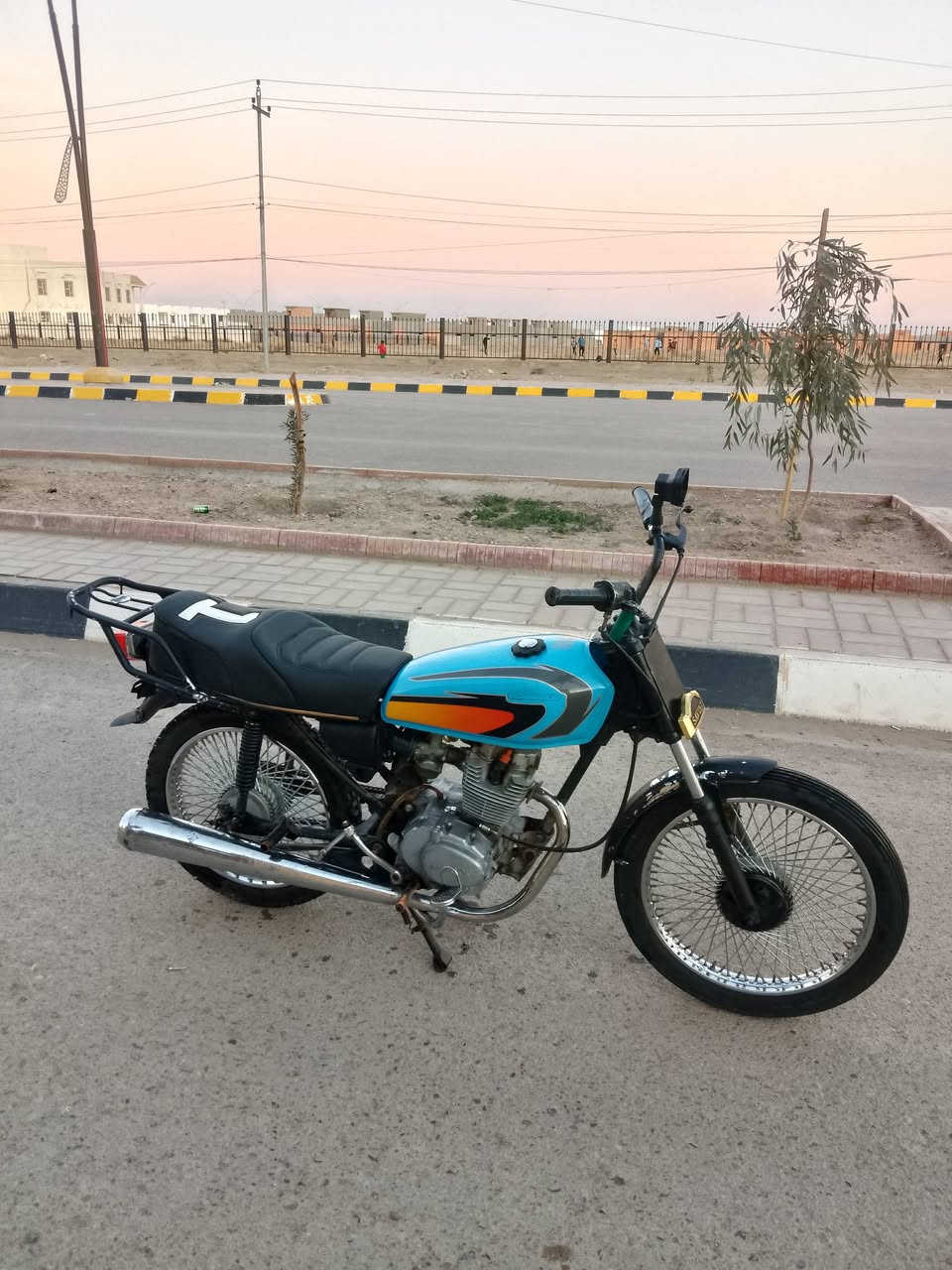 السلام عليكم
نامه 4 كير  جاهزة من كلشي السعر 300 وبيها مجال 
مكاني الحبانية السيسي 
***********
