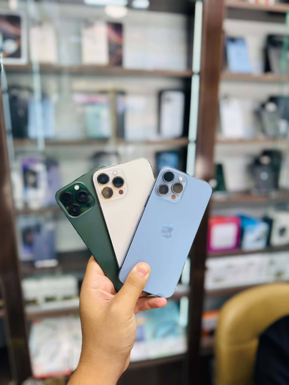 📱 كل ما تبحث عنه من الهواتف الذكية... في مكانٍ واحد.
تتوفر أحدث أجهزة:
• آيفون
• سامسونج
• هونر
• ريدمي
• شاومي
• ريلمي
• إنفنكس
• وغيرها من أشهر العلامات التجارية.
✅ أجهزة أصلية
✅ أسعار منافسة
✅ خيارات تناسب جميع الاحتياجات والميزانيات
✅ خدمة مميزة واستجابة سريعة للاستفسارات
📍 نسعد بزيارتكم، وللاستفسار عن الأسعار أو الأجهزة المتوفرة، تواصلوا عبر الصفحة.
... محل آيفونك
... الديوانيه البدير..


**إذا كنت صاحب هذا الإعلان وتريد حذفه لأي سبب، رجاءا أرسل رسالة إلى الدعم الفني**