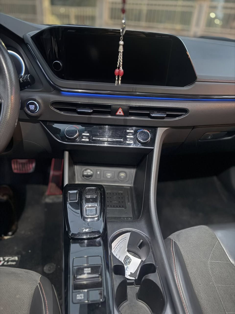 سلام عليكم
سوناتا ان لاين للبيع 
موديل 2022 
فول موصفات 
بدون صبغ بدون ايربك بجم كبس
ضرر فقط بارد 
موصفات 
رادارت 360
نقطه عمياء
تحديد مسار 
قياده ذاتيه
تشغيل عن بعد 
كشنات حضن +كهرباء +تدفئه
لد داخلي متغير الوان 
سماعات بوس
اوتو ستوب 
عليها كزوز رياضي من امريكه فحم شرط بلادي 
شفتات ستيرن 
4 انضمة قياده 
نورمال + سبورت +سبورت بلص + تقليل وقود 
ماشيه 55 الف ميل بمريكه وهس 64 الف 
صور الضرر موجوده بل منشور 
سعرها 198 وبيها مجال ابيع نقد فقط وماراوس 
مكان السيار موصل 
***********
