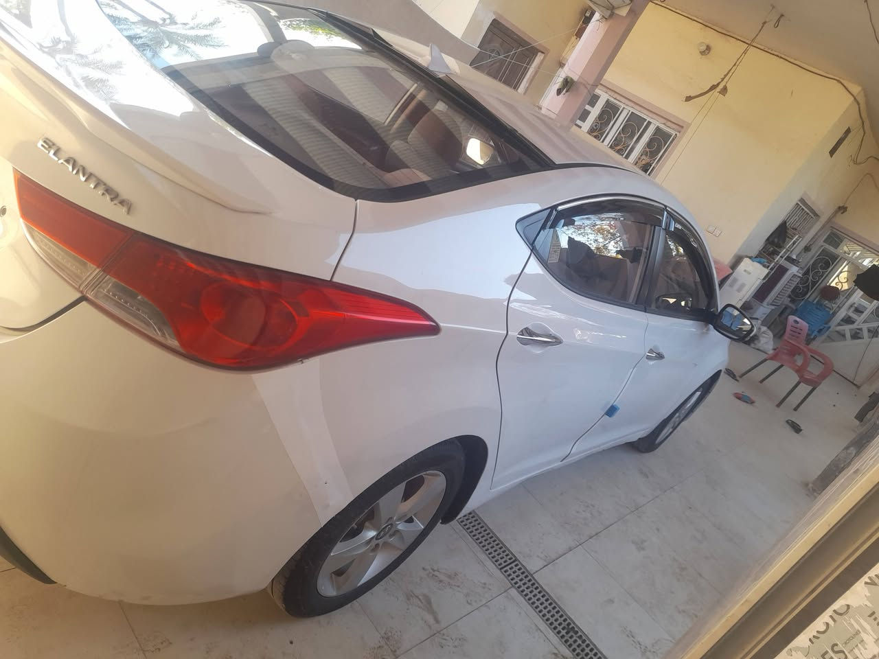 للبيع الانتره موديل ٢٠١٤ محرك ١٨٠٠ رقم اربيل فقط تبديل باب استفسار اتصال على رقم *********** مكان كربلاء طوريج
