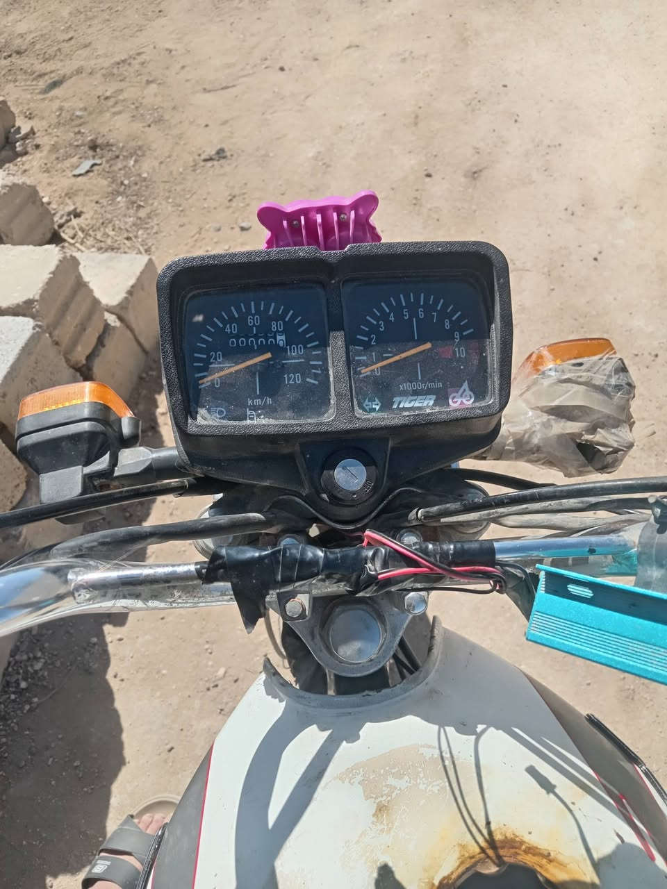 تايكر موديل 21 دراجه كامله مانقصه شي اوراق صولي السعر 300وبيه مجال ***********
