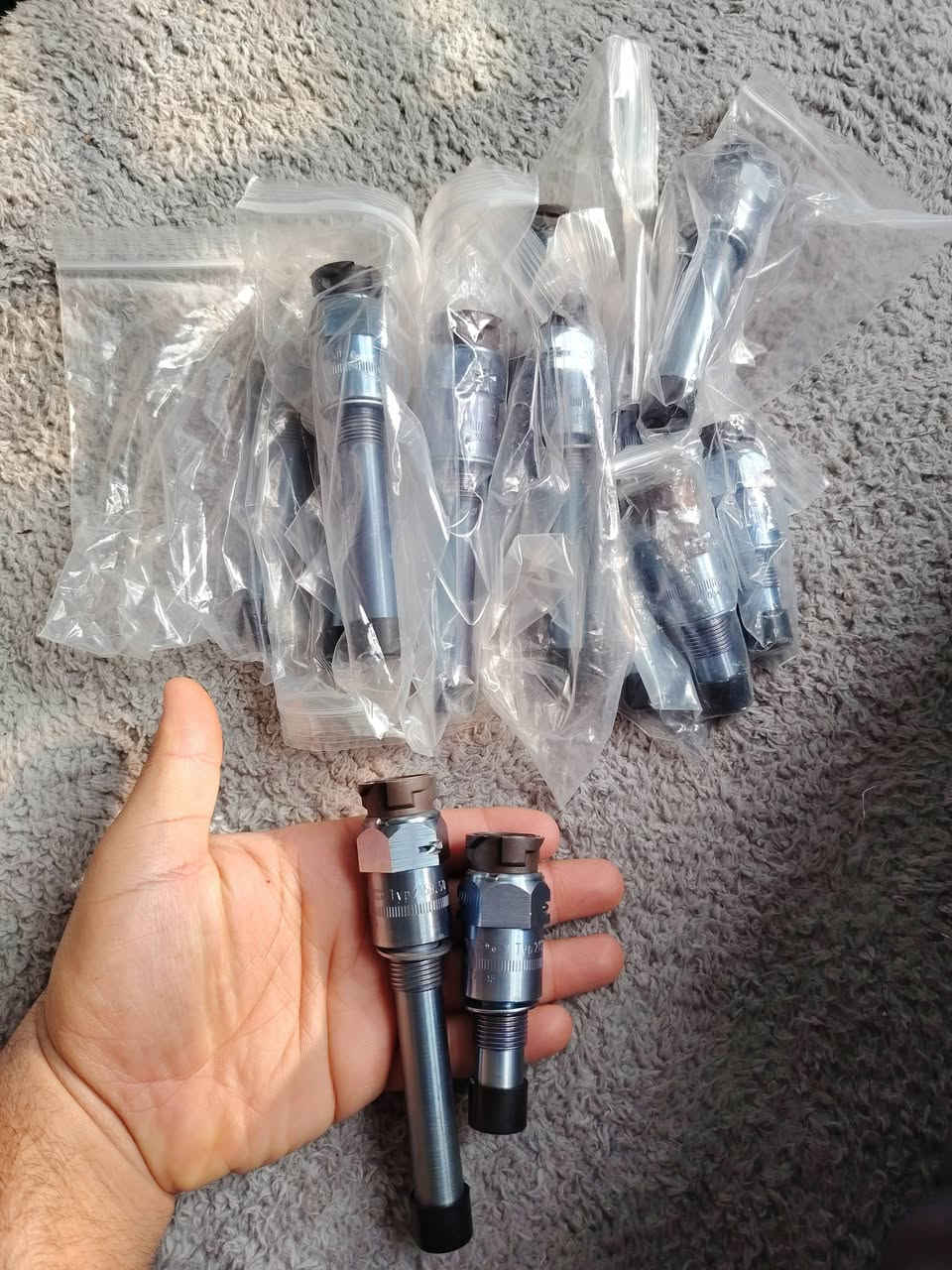 حساسات
حساسات بهذه الشكل بضاعة اوربية امزون
متوفر 14 قطعه
اليخدمنه يراسلني
VDO Typ 2159.50
***********
