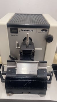 جهاز المايكروتوم نظيف للبيع رقم الهاتف ‭٠٧٧٣ ٥٣٤ ٦٢٣٦‬