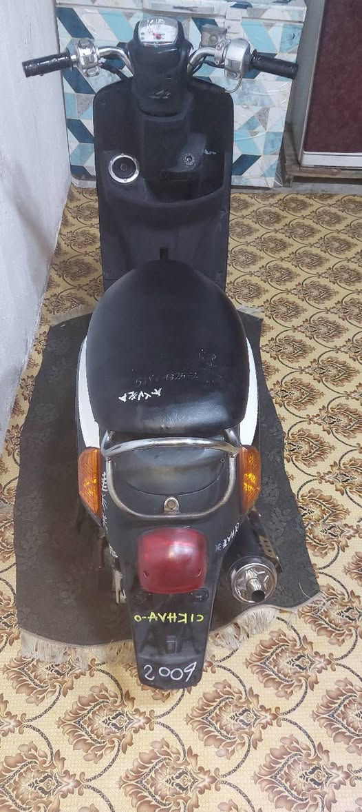 سلام عليكم ماكس بوليسي دراجه خير من الله كله شغال سلف اشاير ليت عالي  ناصي قفل اكسن كلهه دراجه بلاد ليريدهه يخبرني مكاني بل حيانيه ***********
