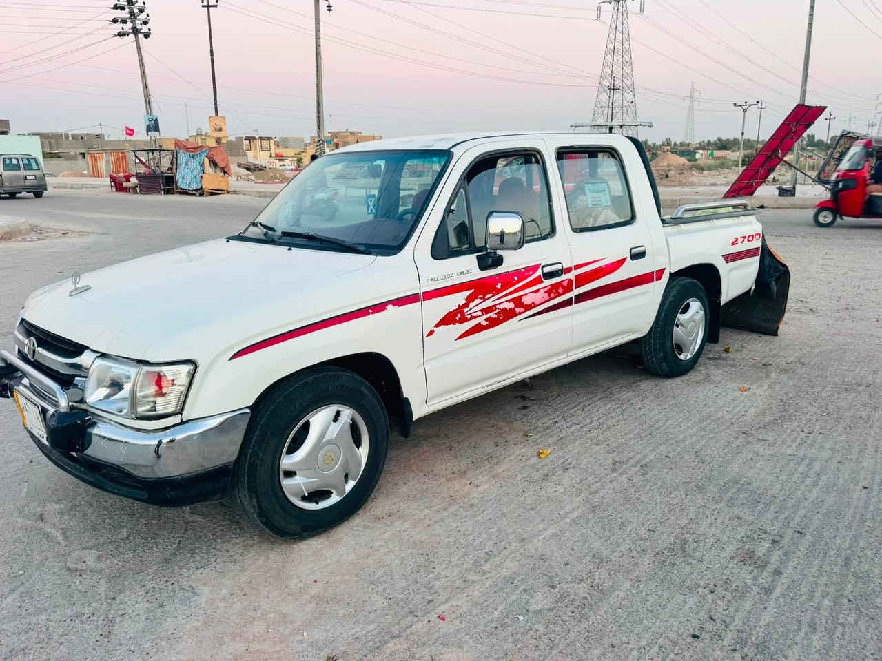 البيع موديل ٢٠٠٢ رقم بصره مشروع وطني بسمنه 
سياره مكفواله كفاله عامه السعر ٩٤ وبيه مجالي مكاني دي قار الرفاعي نتصل اني مكلف بل نشر ***********
