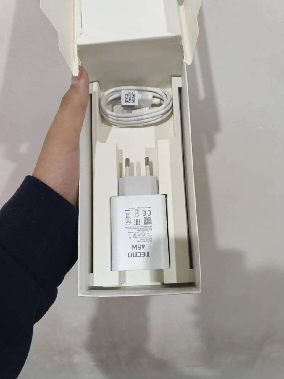 سلام عليكم تكنو سبارك 40
اي عيب مابي شرط الفحص شخطه مابي كيكه 256 رام 8+8يعني 16 شاحنه سريع 45 واط سعره 190 بي مجال قليل


**إذا كنت صاحب هذا الإعلان وتريد حذفه لأي سبب، رجاءا أرسل رسالة إلى الدعم الفني**