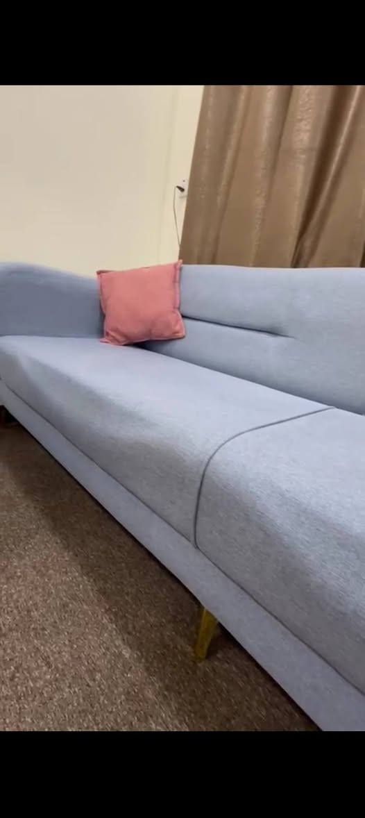 سلام عليكم
سلام عليكم 
كورنر للبيع وياهن كوشات وطبلات ٤
بي ملاحظات بالاسفنج سعره ٤٠٠ قفل 
رجاءا اخوتي بس الي يريده يعلق الموضوع ميستاهل عمله سعره مناسب 
بغداد الحريه 
وهذا رقمنه بي فقط واتساب ***********
