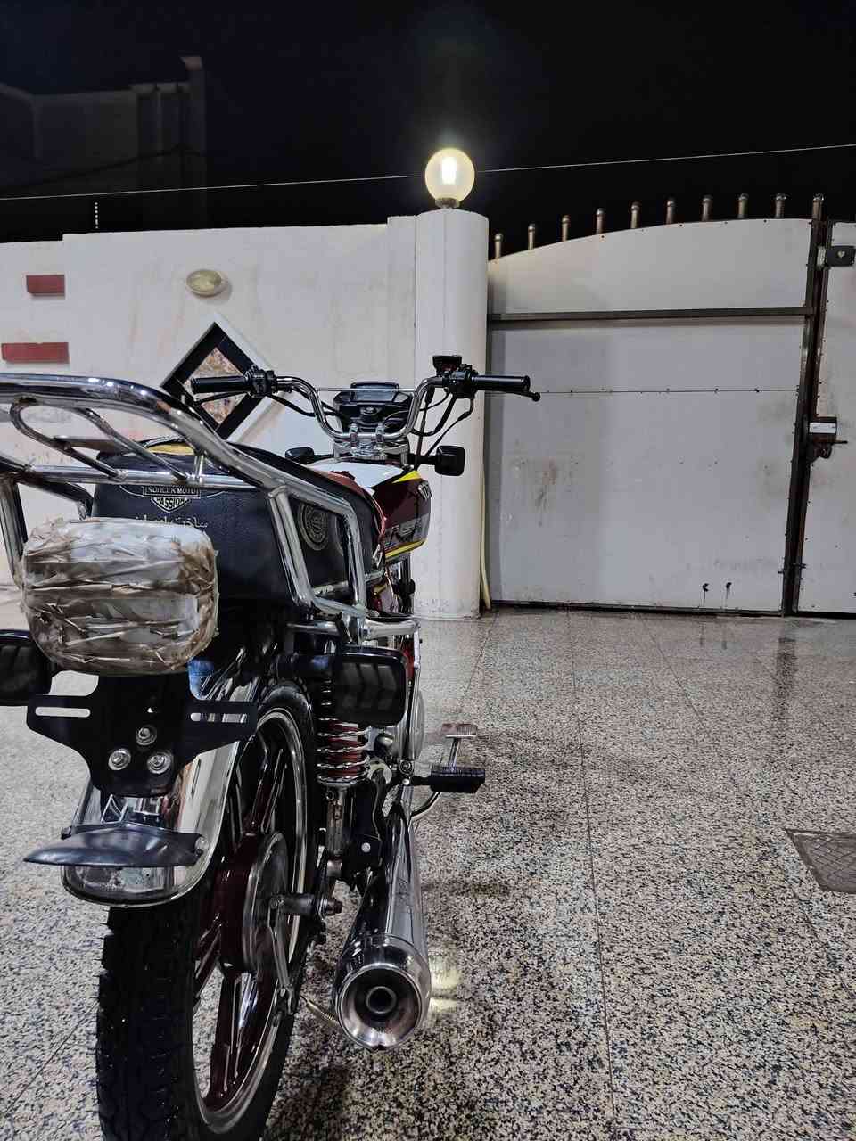 سلام عليكم شباب دراجه سيفان موديل 2024 دراجه خير من الله محرك عله وضع الشركه اوراق اصولي ماناقصه برغي الانتصال علا رقم ***********متواجد خاص
