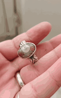 السلام عليكم سليماني اصل قديم تحفه صياغه يدوي السعر 55 مكان ناصريه توصيل موجود ***********
