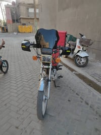 دراجة ايراني 5كير الشكل سونك 25 المكينة 21 الدراجة نضيفة وحلة من الصور...
