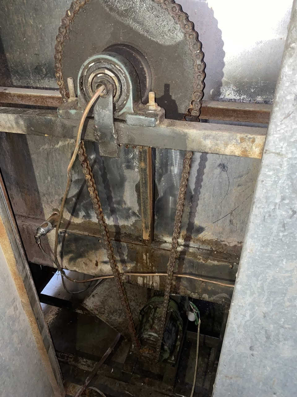 السلام شوايه للبيع نظيفه كلش سعره ٧٠٠وبيه مجال  ***********
