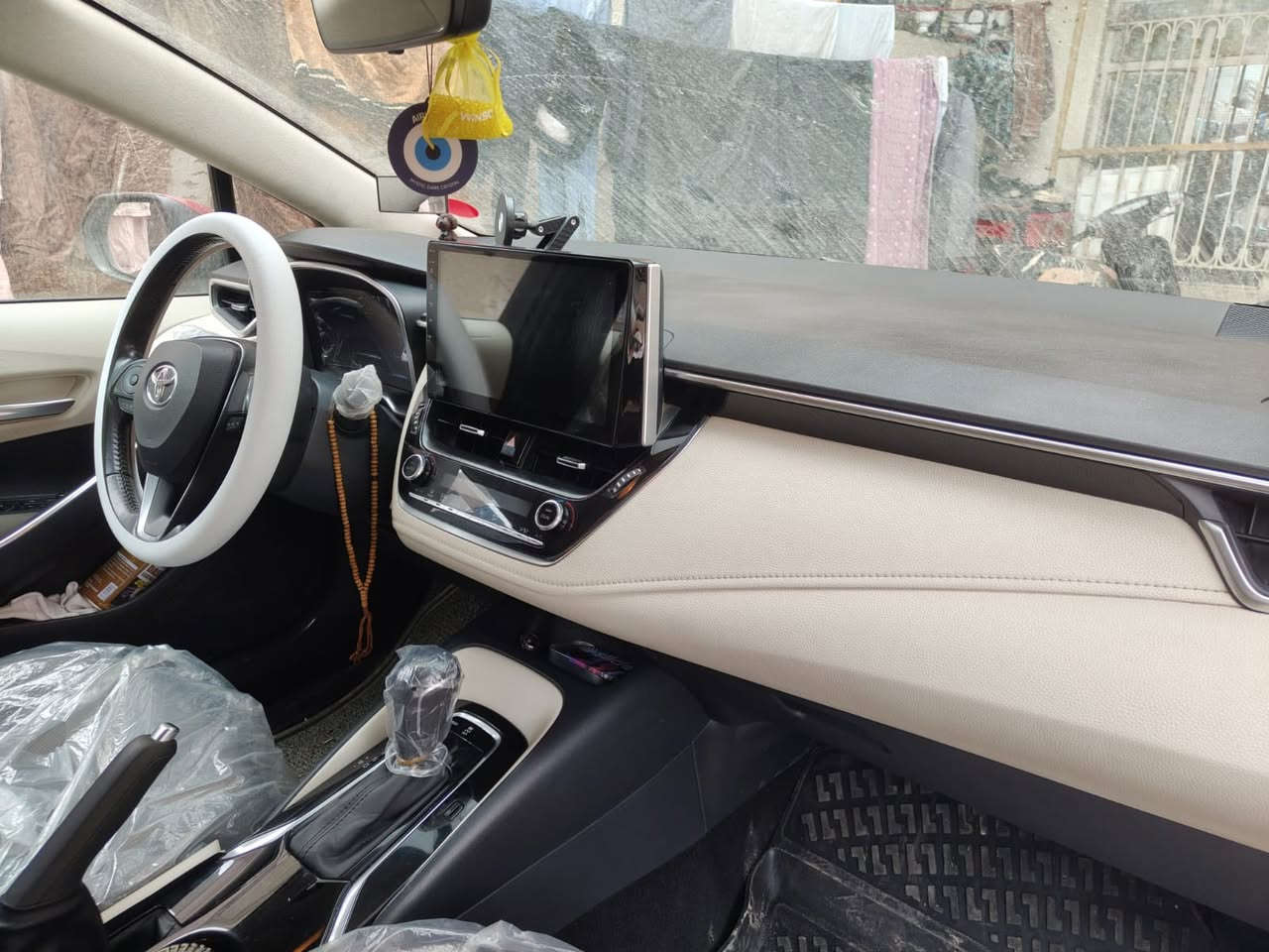 سلام عليكم كورلا ساز موديل22 سياره كفاله عامه رقم شمالي اربيل تحويل ماشيه 57الف عنواني بغداد اتصل وتدلل ***********
