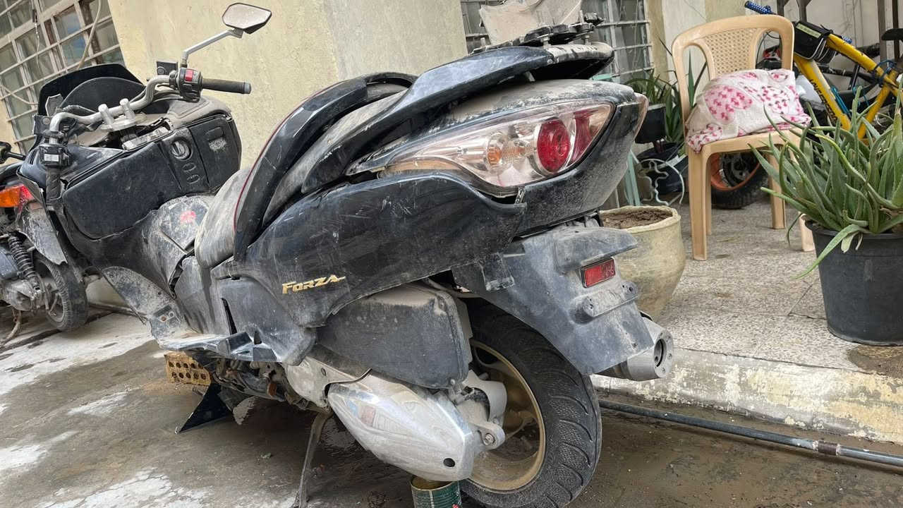 ع وضعهة فورزة 09 كرستال 4تحويلات 7 نمر ماشية 43  أوراق كاملة مكينة خير من الله الدراجة مانقصهة شي غير اضرار الحادث صاحب الدراجة

***********

مكانهة بغداد الشعب
