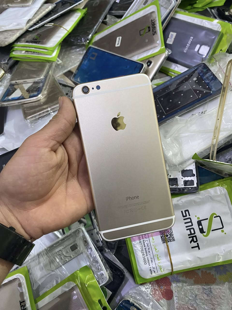 سلام عليكم عندي كميه من الشواصي جميع الاجهزه الايفون والكلكسي وغيره للبيع ابيعهن شلع يعني كلهن مكاني بغداد حي الجهاد للاستفسار ***********
