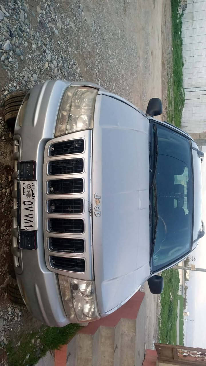 جێب مۆدێل 2003 مەکینە V6 سەنەوی بەغداد بەشەرتی حاسیبە 
تەبرید سارد و گەرم بەشەرت
دەبڵ ئەکسل بەشەرت 
سێعری 50گەڵا و مەعامەلە
ژمارە:***********
