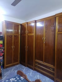 غرفة نوم خشب • مستعملة • للبيع