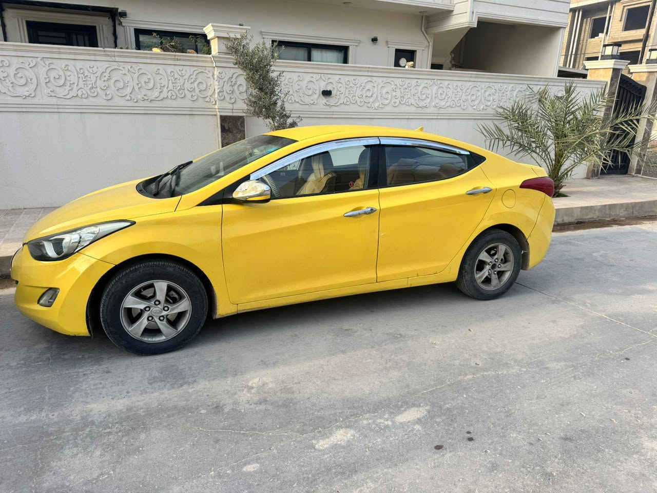 السلام عليكم 
هونداي النتره كوري موديل 2012 
هزة+سنوية جديد شرط التحويل
هيئه مصفره
كير تومتيك +عادي شرط
مكينه 18 دوش قبل شهر بدلتها شرط لاصرف ولا نفخ 
بطارية جديد
خمسة ويل كب 
داخل مغلف جديد
شاشة كبيرة +كامرة
 بدون ضرر فقط تلكيط معجون مال الصبغ
السعر 105 وبيها مجال 

للتواصل *********** او على الواتساب
