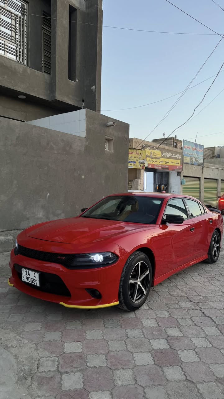 السلام عليكم جارجر 2017 اصل اصل.  رقم بصرة نكليزي بسمي امريكي بيها صبغ الداير الخلفي وباقي كفاله عامه سيارة جاهزه لاخر حبايه جديدة حيل. تايرات جدد حدادية جديدة تبريد. ثلج السعر198 مكاني ناصرية مركز لستفسار اتصل***********
