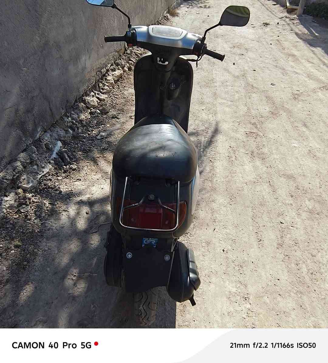 منغولي ياباني للبيع دراجة كامله مامفتوح كلشي
شغال صار شهر طالعه حاويه نكرة سلف 
مكينه خرسه بلاد الدراجة 
السعر 450وبيها مجال كلش بسيط 
مكاني رميثه 
لاتصال ***********
