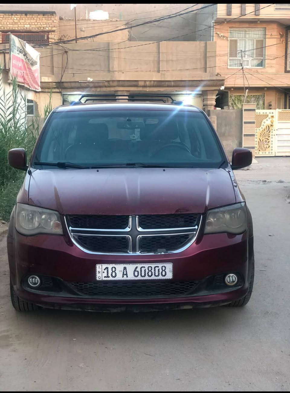 السلام عليكم دوج كرفان موديل 18 فئة sxt  الابواب كهرباء والصندوق كهرباء تبريد ثلاث قطع زوج تاير جديد فيتم جديد حداديه كامله محرك وكير موديل 20 سنوية وهزه صار ثلاث اشهر من بدلتهن السيارة بأسمي تحويل مباشر موجوده في مركز الحله الظرر بنيد وجاملغ الأيسر وبالعراق تبديل قبغ صندوق وبيه شخط باب الصدر السعر 160 وبيه مجال أو مراوس بسيارة سبعة راكب احدث موبايل ***********
