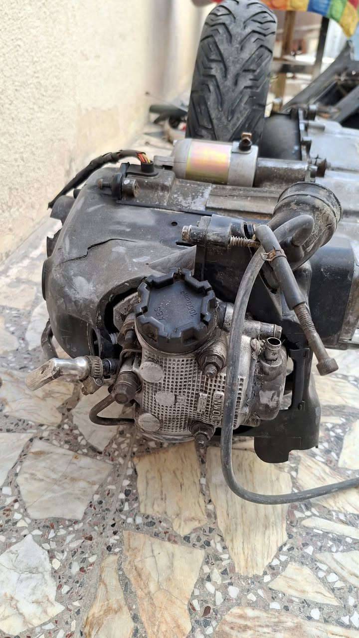 السلام عليكم
للبيع محرك كامل +غراض فراشه سوادات نظيفات حلوات +ويل هوه وتايره السعر خاص وتدلل


**إذا كنت صاحب هذا الإعلان وتريد حذفه لأي سبب، رجاءا أرسل رسالة إلى الدعم الفني**