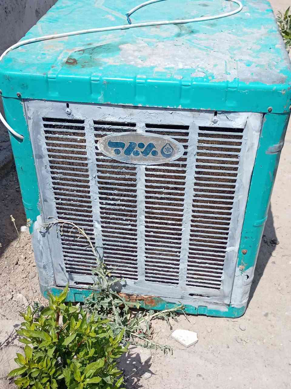 مبرده للبيع مبرده جاهزه بس عايزه الماطور السعر 30 وبيها  مجال***********
