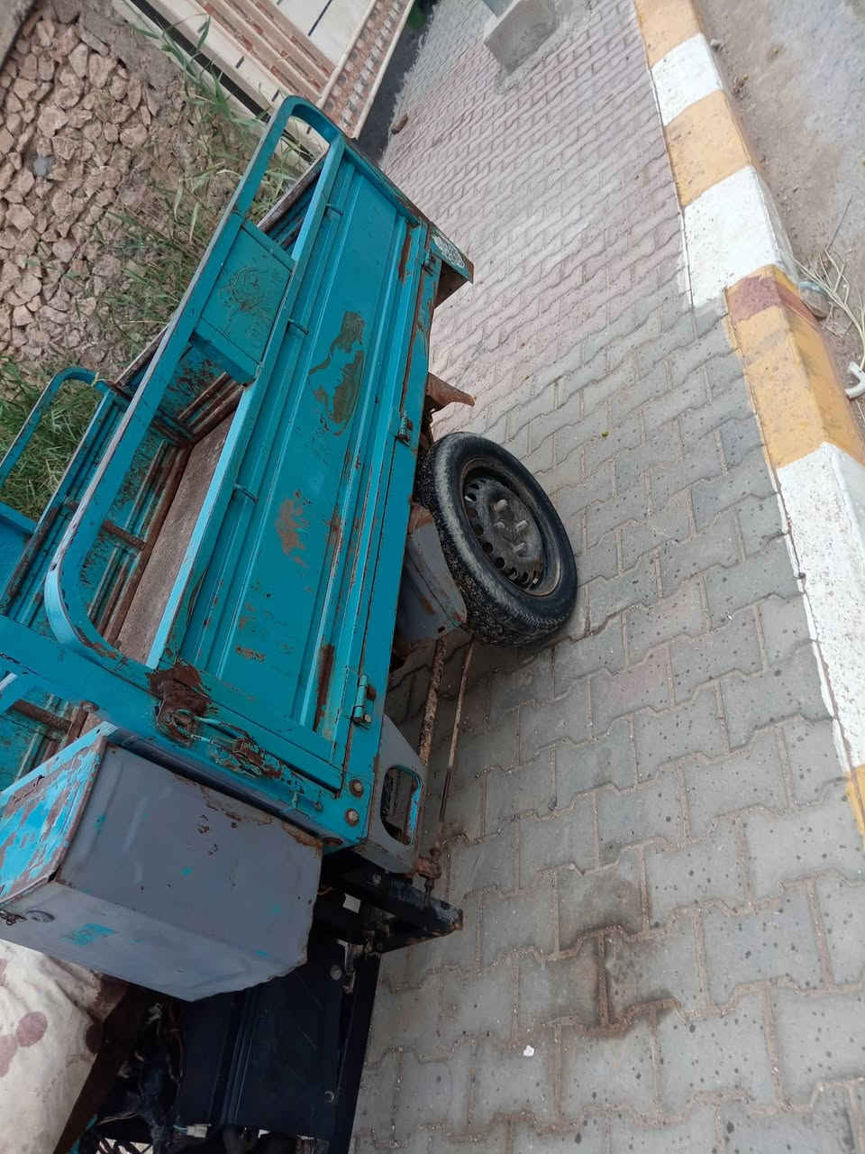 متاح ستوته ام طير ٢٠٢٠ مكمركه اورقها كامله مكانها هيت سعرها مليون و١٠٠ وبيها مجال
***********
