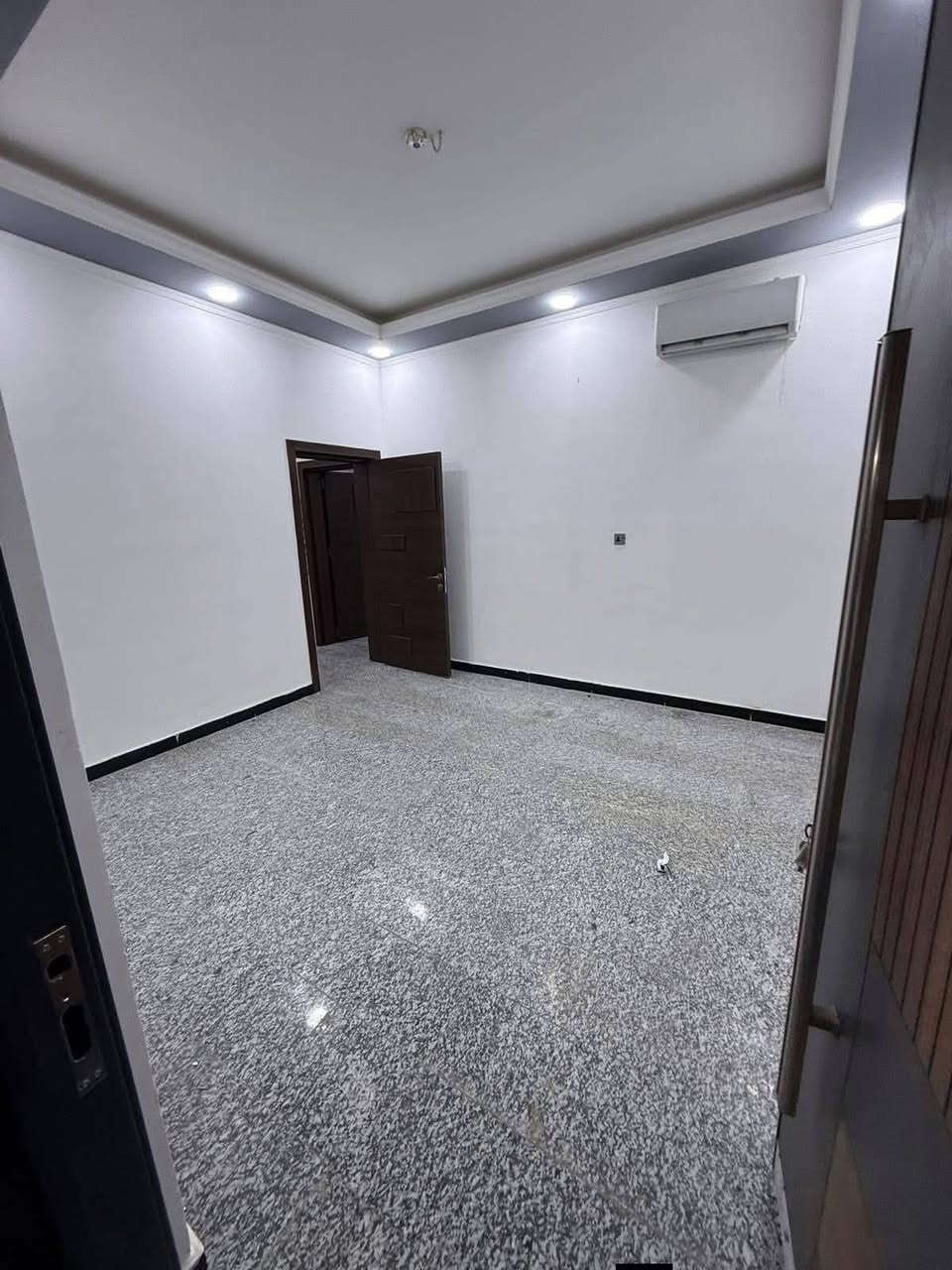 بيت إيجار
حي الجهاد الأمن القومي بضهر أسواق أميرة 
المساحة ٧٥ متر 
غرفتين نوم وصالة ومطبخ وحمام 
سعر الإيجار ٥٥٠ 
الاستفسار  ‏‪***********‬‏
واتس فقط
