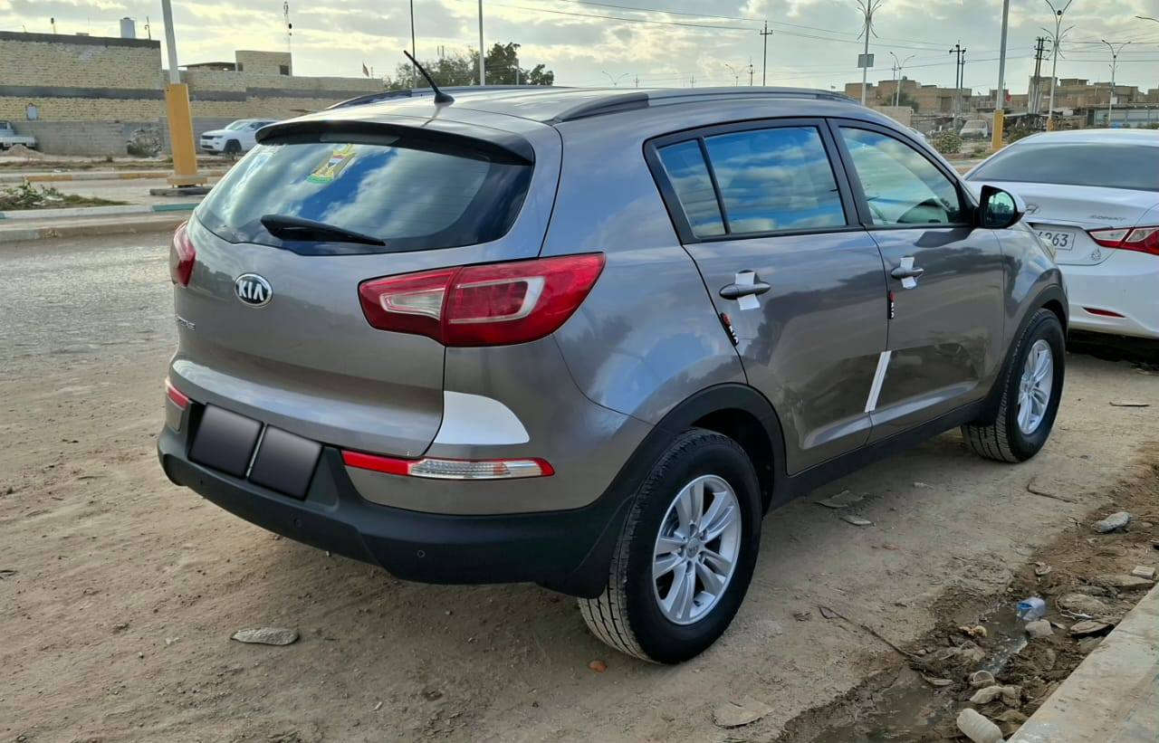 سبورتج 2013 خليجي رقم ذي قار  ماشيه 252 محرك 2400 بيها تبديل الباب الامامي الايمن مع رش توحيد لون حاسات خلفيه نظام ABS تحكم استيرن حاكية اتصال شاشه تاب  ارضيه جلد تخم تاير حدادية جاهزه تبريد شغال السنويه نافذه صار شهر ونص  للاسفسار الاتصال عالرقم *********** مكاني ذي قار شطره
