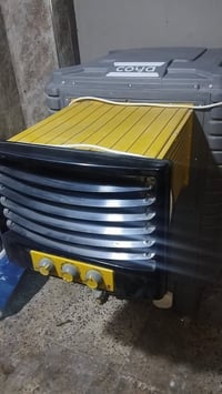 مبرده سعر ٣۰۰ مستخدمه لمده ١٥ يوم  تخم سعر ٣٩٠ عنوان سوق شلاال  ٠٧٧١٣٣...