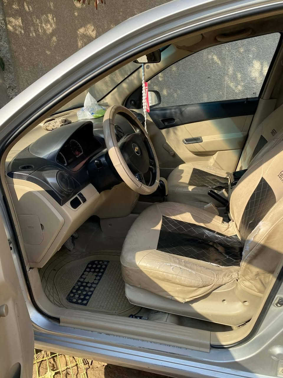 السلام عليكم اڤيو للبيع موديل 2009فول مواصفات تبريد تدفئه فول العنوان بابل مركز السعر65 ***********
