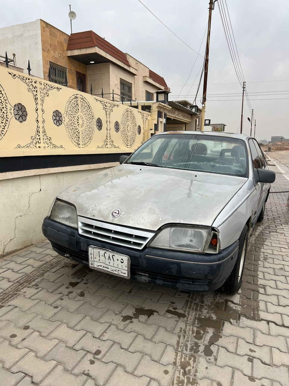 السلام عليكم اوبل اوميكا موديل 1988سياره كير ومحرك واكسل نضيفات سياره فتحه سقف تايرات نضاف سنويه ساقطه من 2018رقم صلاح الدين خصوصي غرفتهه شوف العين محرك ٢٠٠٠ بلادي عارضهه 17مكاني تكريت رقم الهاتف *********** متواجد عالفيس
