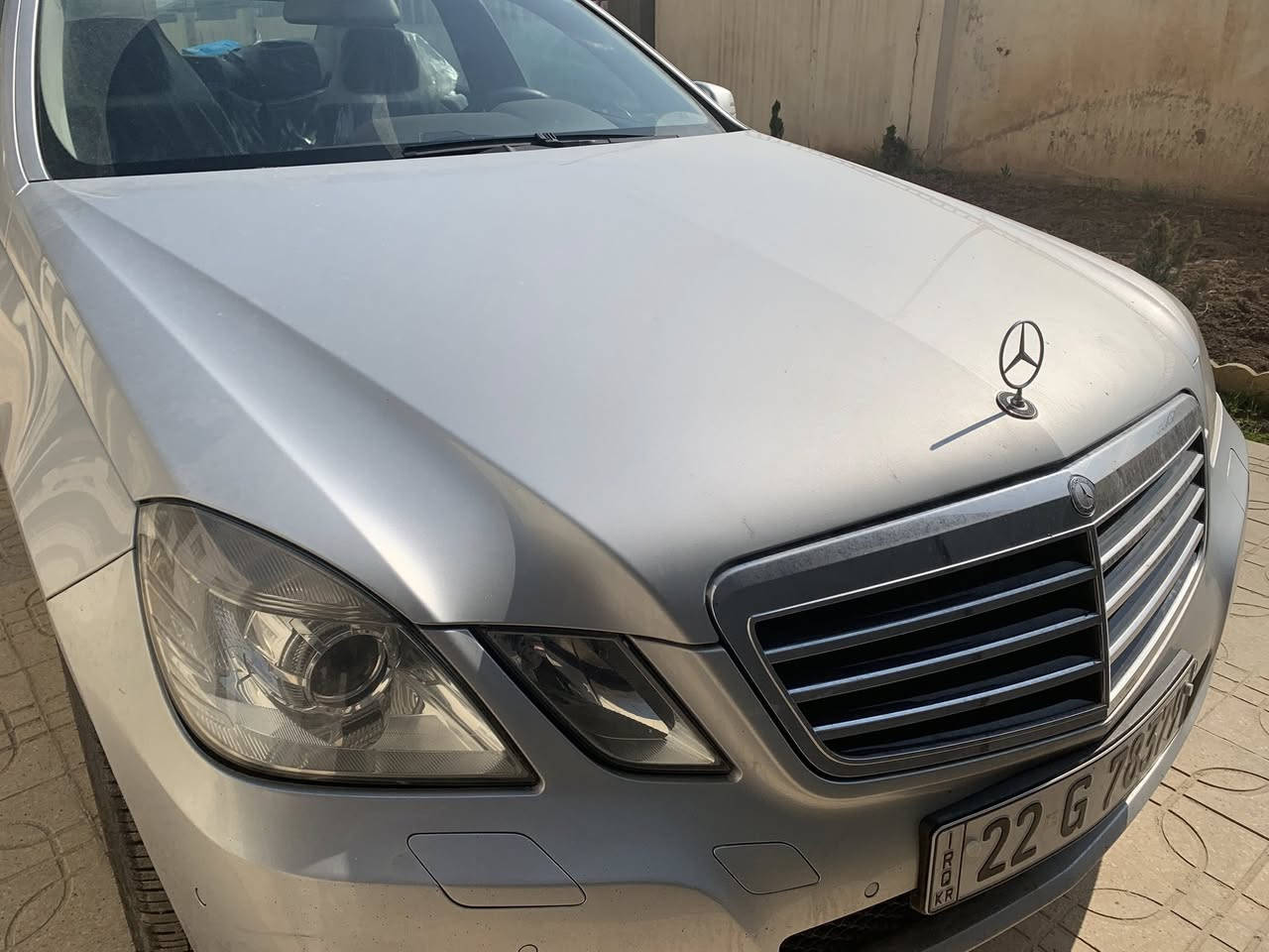 سلا م عليكم من روقست الادمن مارسيدس E200 2012 بدون صبخ 2 سويج ضمان دولي كوشن تدفئة رادار مطري تحديد سرعة 2 ماشية 140 رقم اربيل باسمي تحويل وكالة ثاني يوم گير عادي 6 نمرات الشاشة  يحجي لك الوخت التبديل الگير السعر 130 و مجال الرقم تلفون ***********
